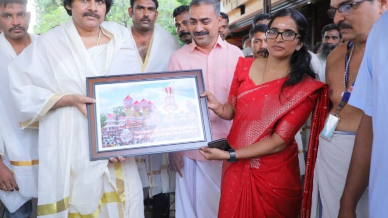 చెట్టికులంగర భగవతి అమ్మవారి సేవలో పవన్
